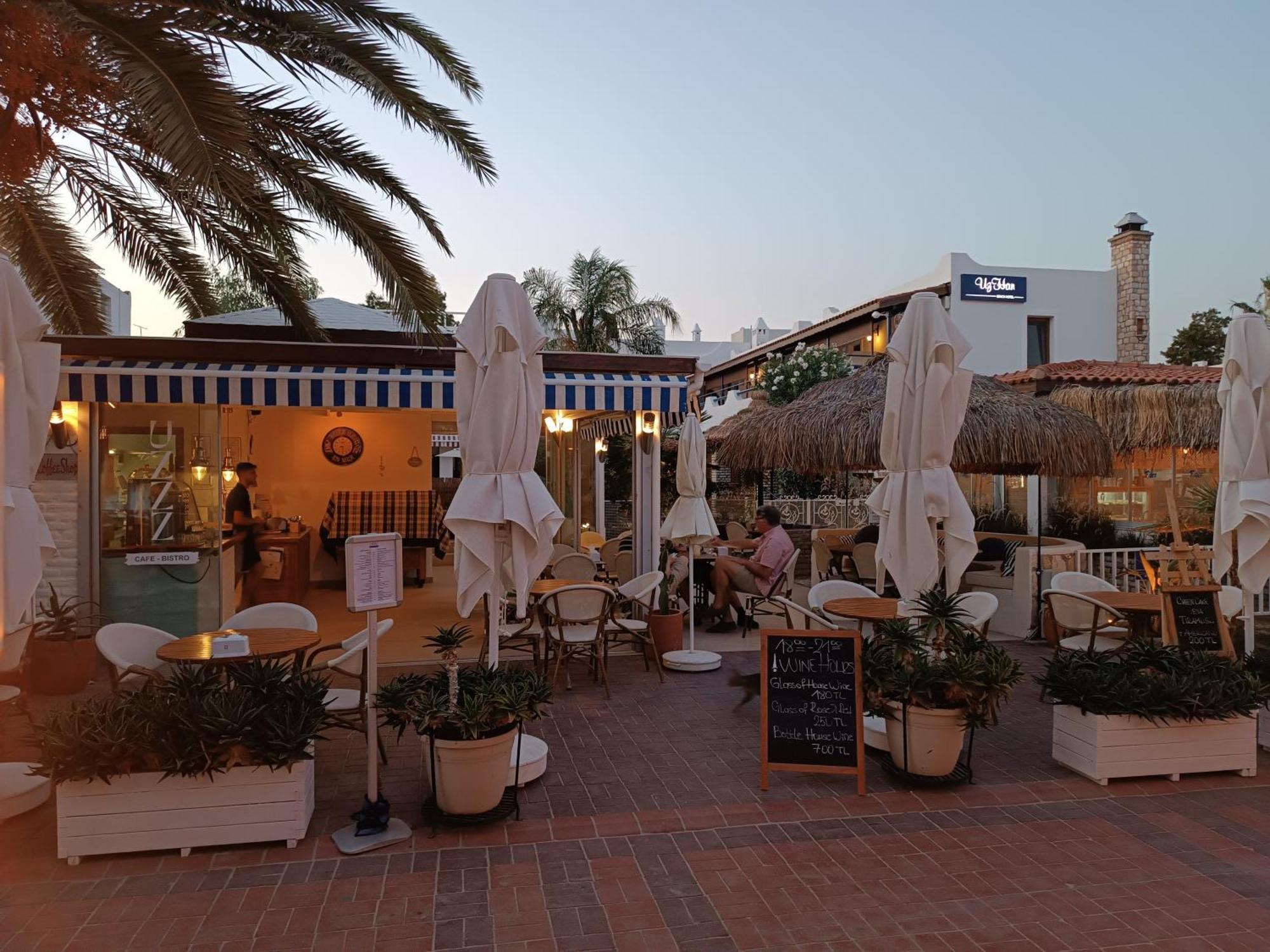 Uzhan Beach Hotel Bitez Zewnętrze zdjęcie