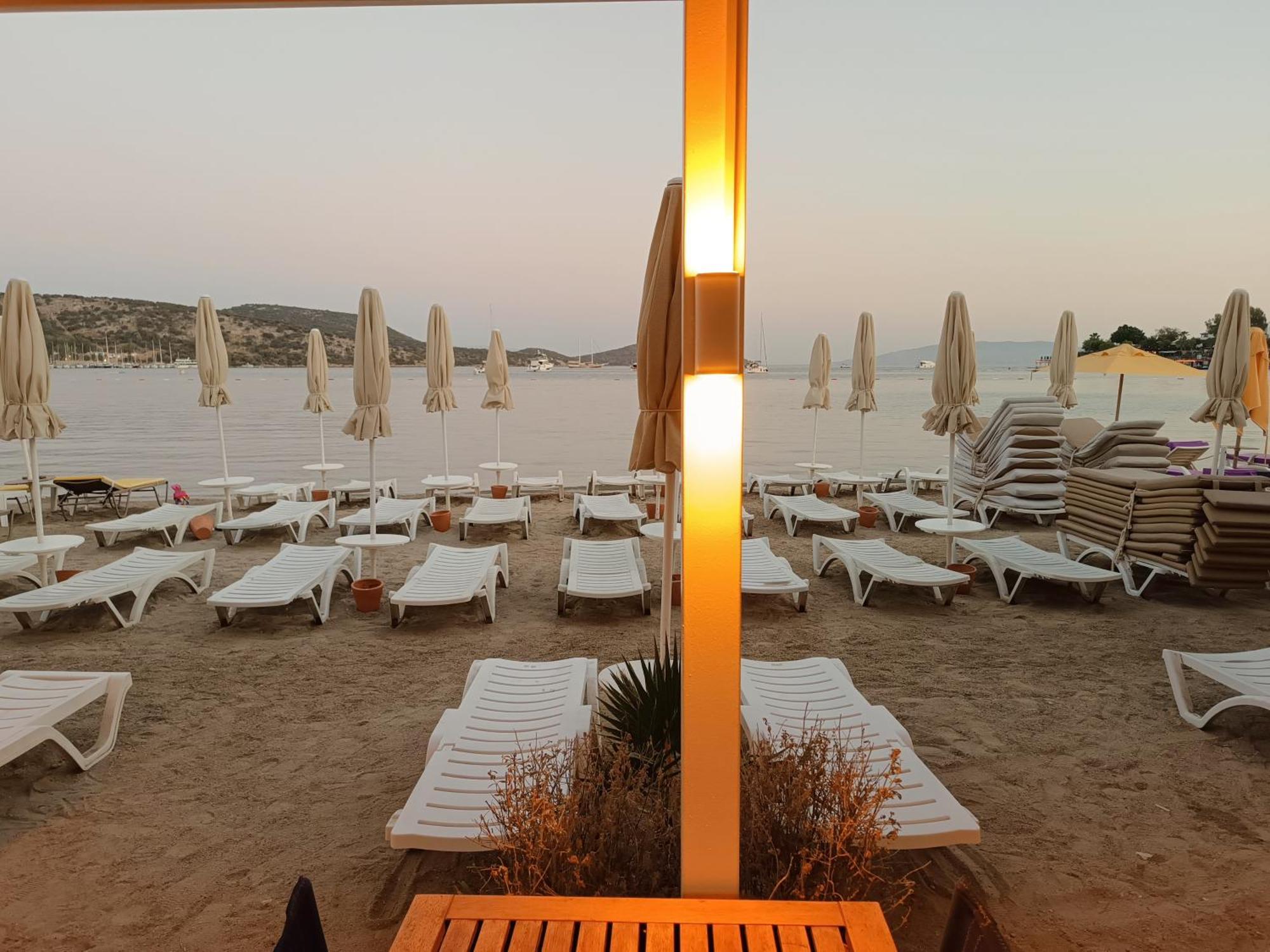 Uzhan Beach Hotel Bitez Zewnętrze zdjęcie
