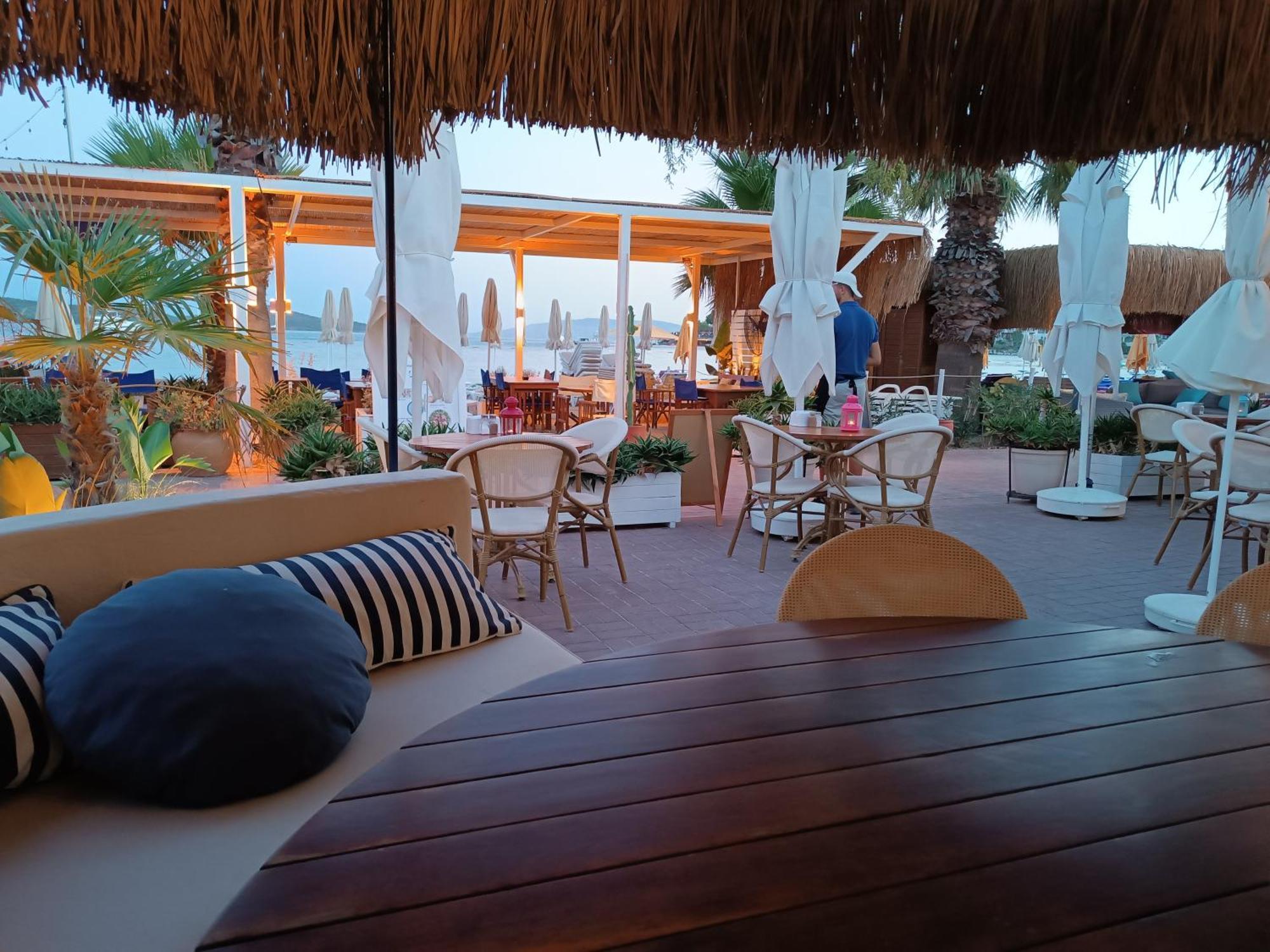 Uzhan Beach Hotel Bitez Zewnętrze zdjęcie